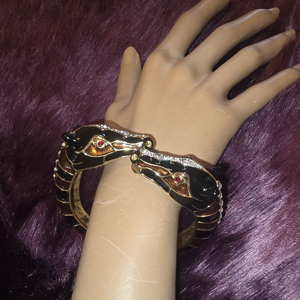 Elegant Gold and Black Horse Head Bracelet